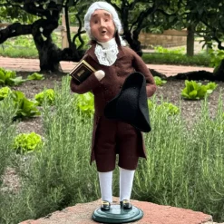 Byers Choice George Washington Inaugural Caroler